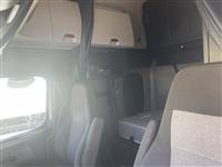 2022 Freightliner CASCADIA 126