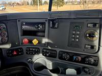 2018 Freightliner CASCADIA 126