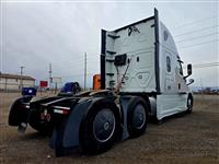 2020 Freightliner CASCADIA 126