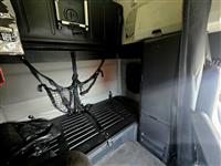 2020 Freightliner CASCADIA 126