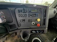 2015 Freightliner M2 112