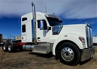 2023 Kenworth W990