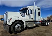 2023 Kenworth W990