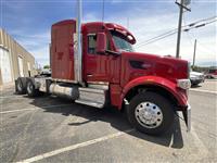 Used 2022 Peterbilt 567 for Sale