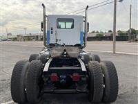 2019 Freightliner Coronado SD 122