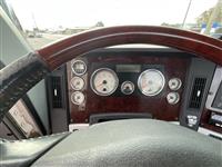2019 Freightliner Coronado SD 122