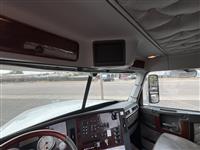 2019 Freightliner Coronado SD 122