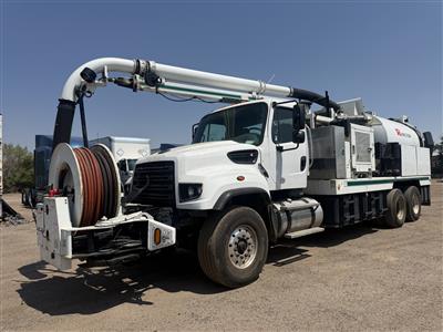 2014 Freightliner 114SD