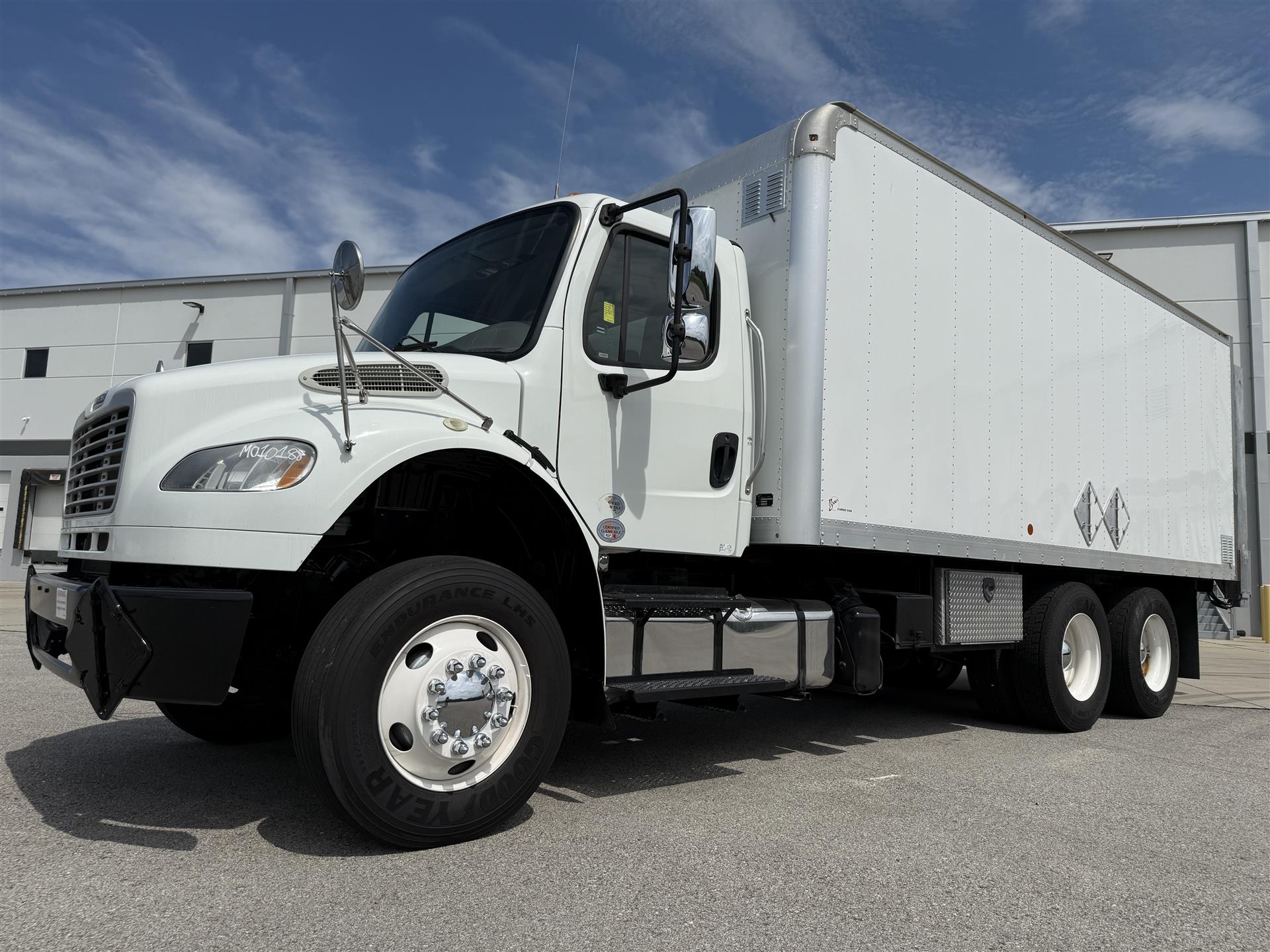2018 Freightliner M2 106