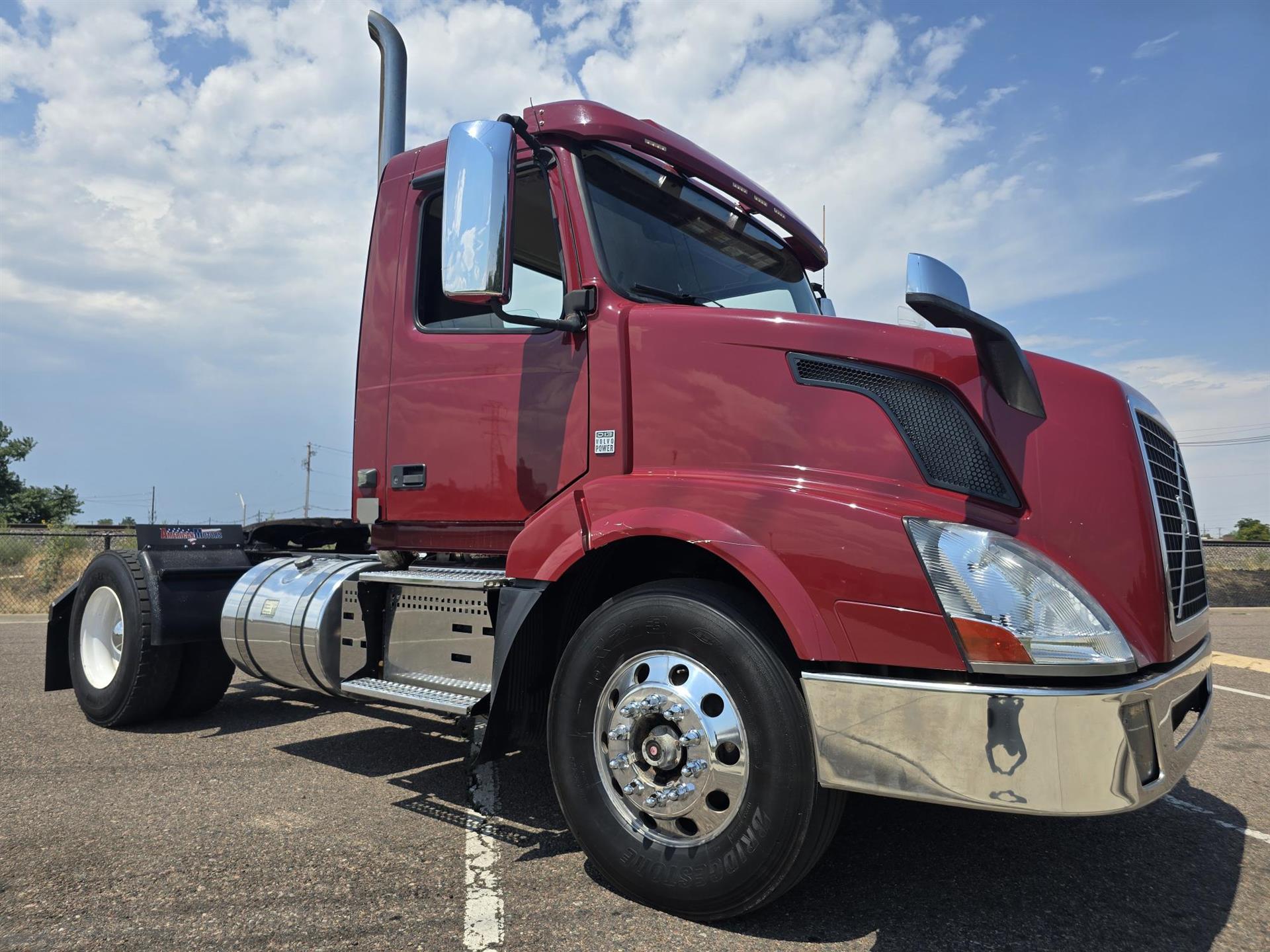 2017 Volvo VNL42T300