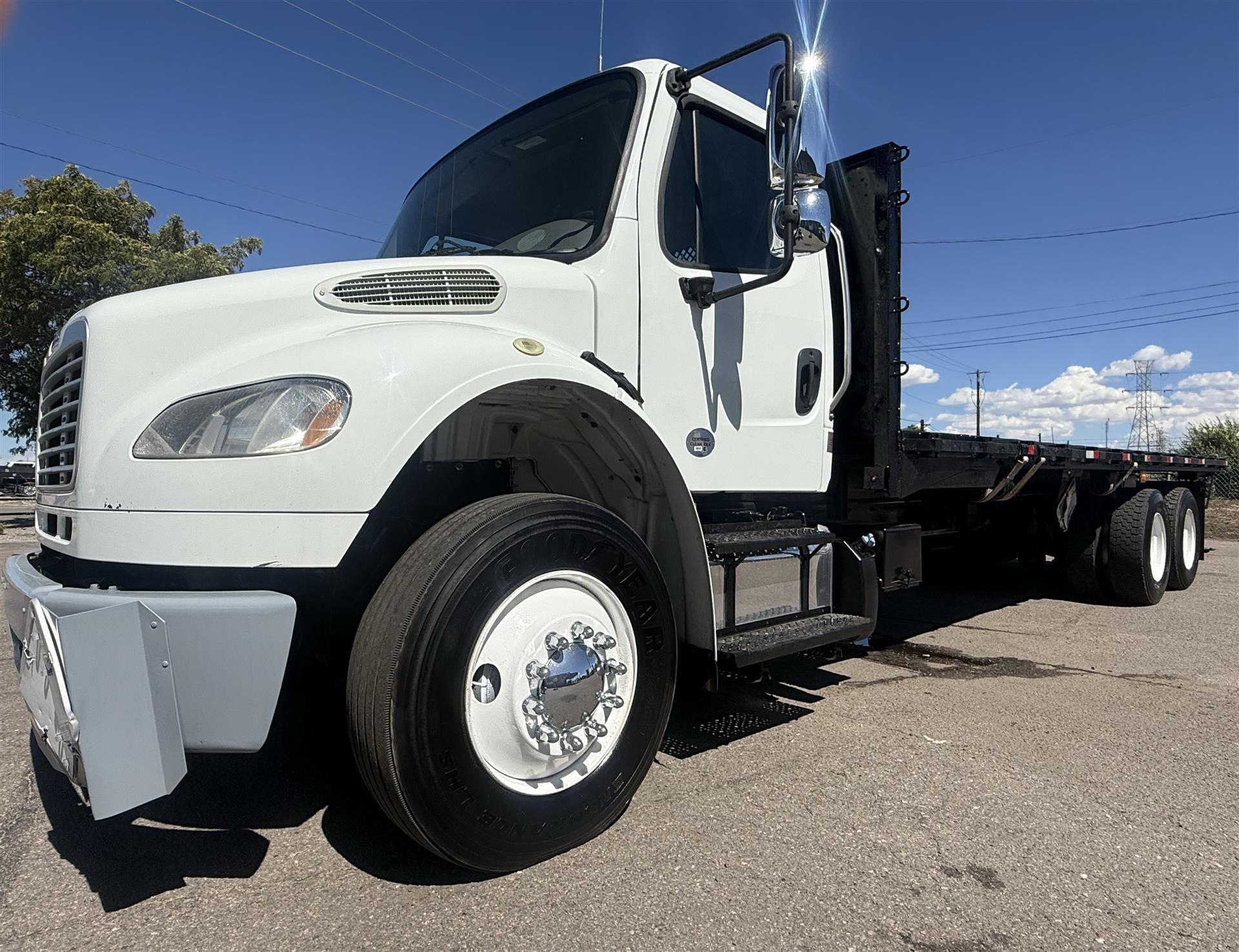 2019 Freightliner M2 106