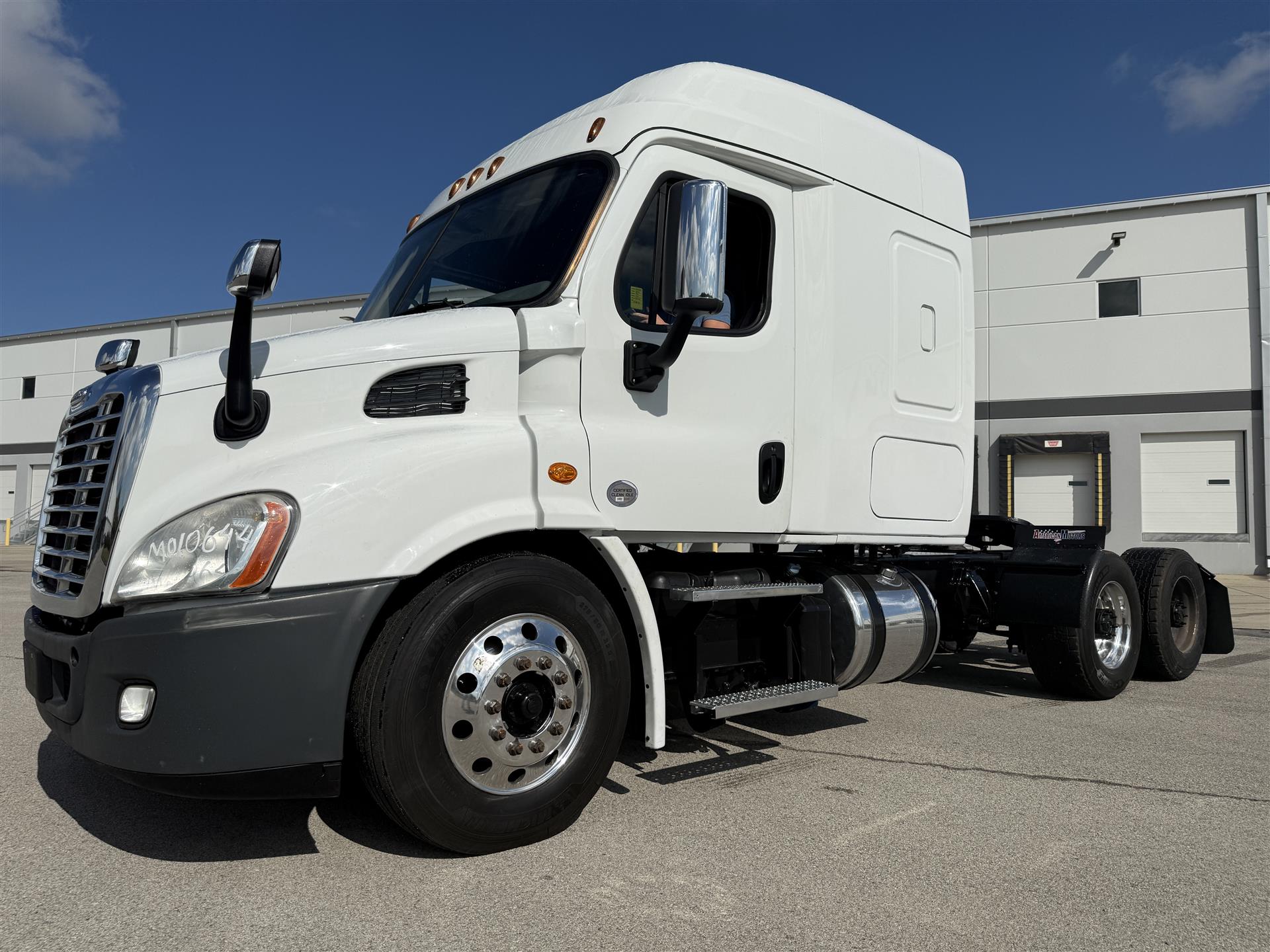 2019 Freightliner CA11364SLP