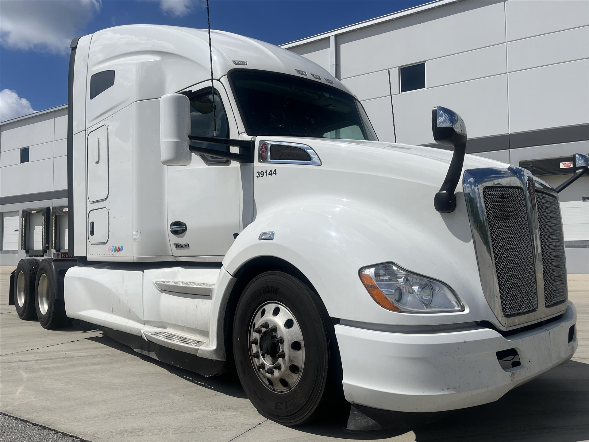 2022 Kenworth T680