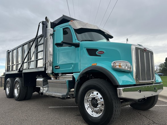 2022 Peterbilt 567
