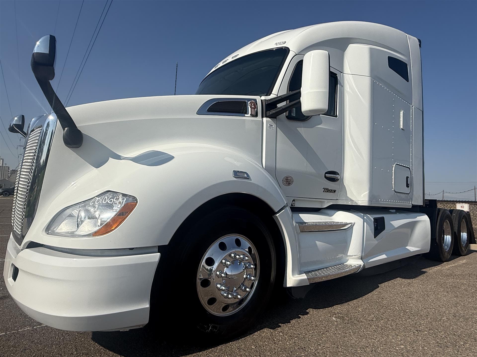 2022 Kenworth T680
