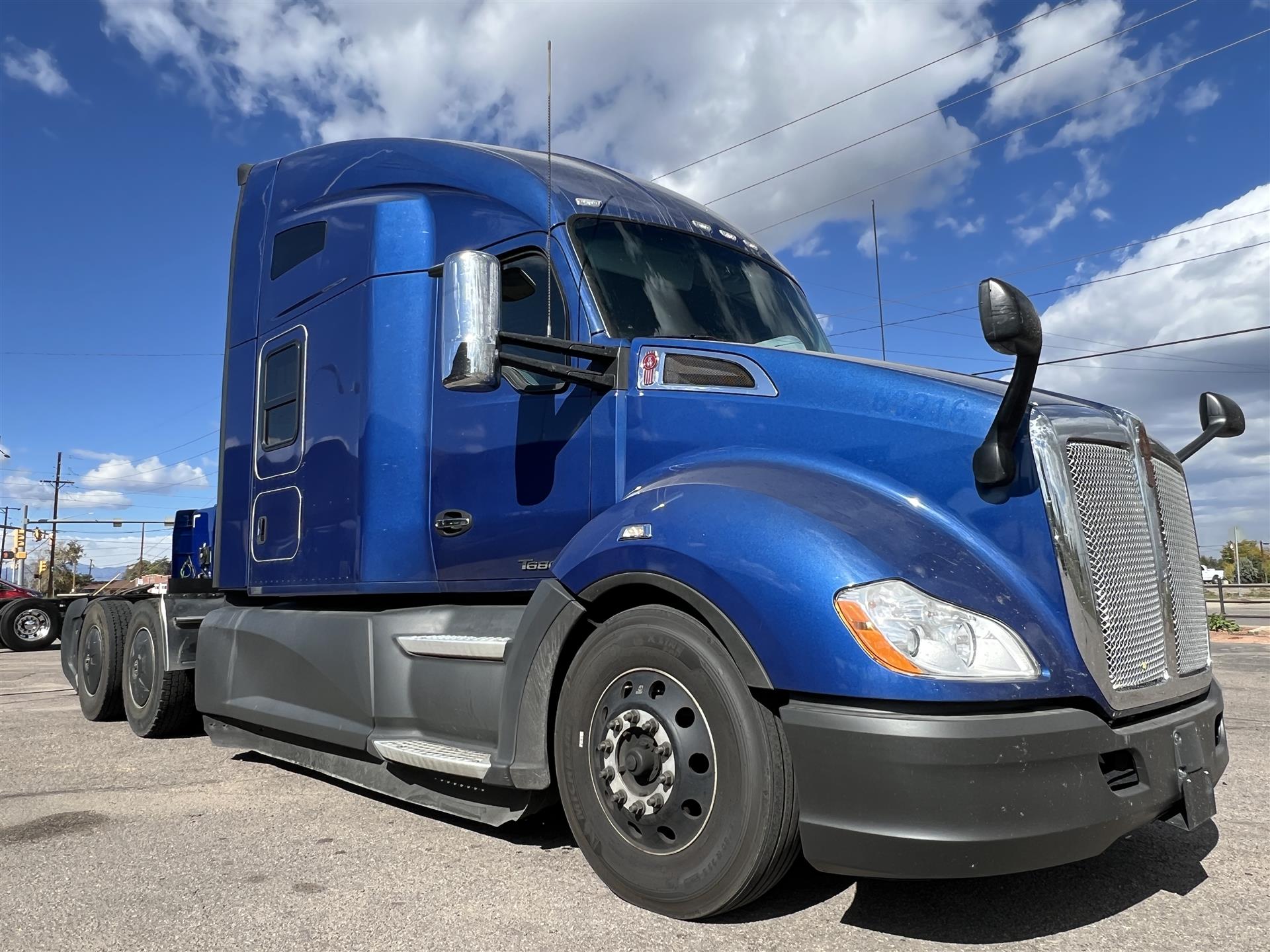 2022 Kenworth T680