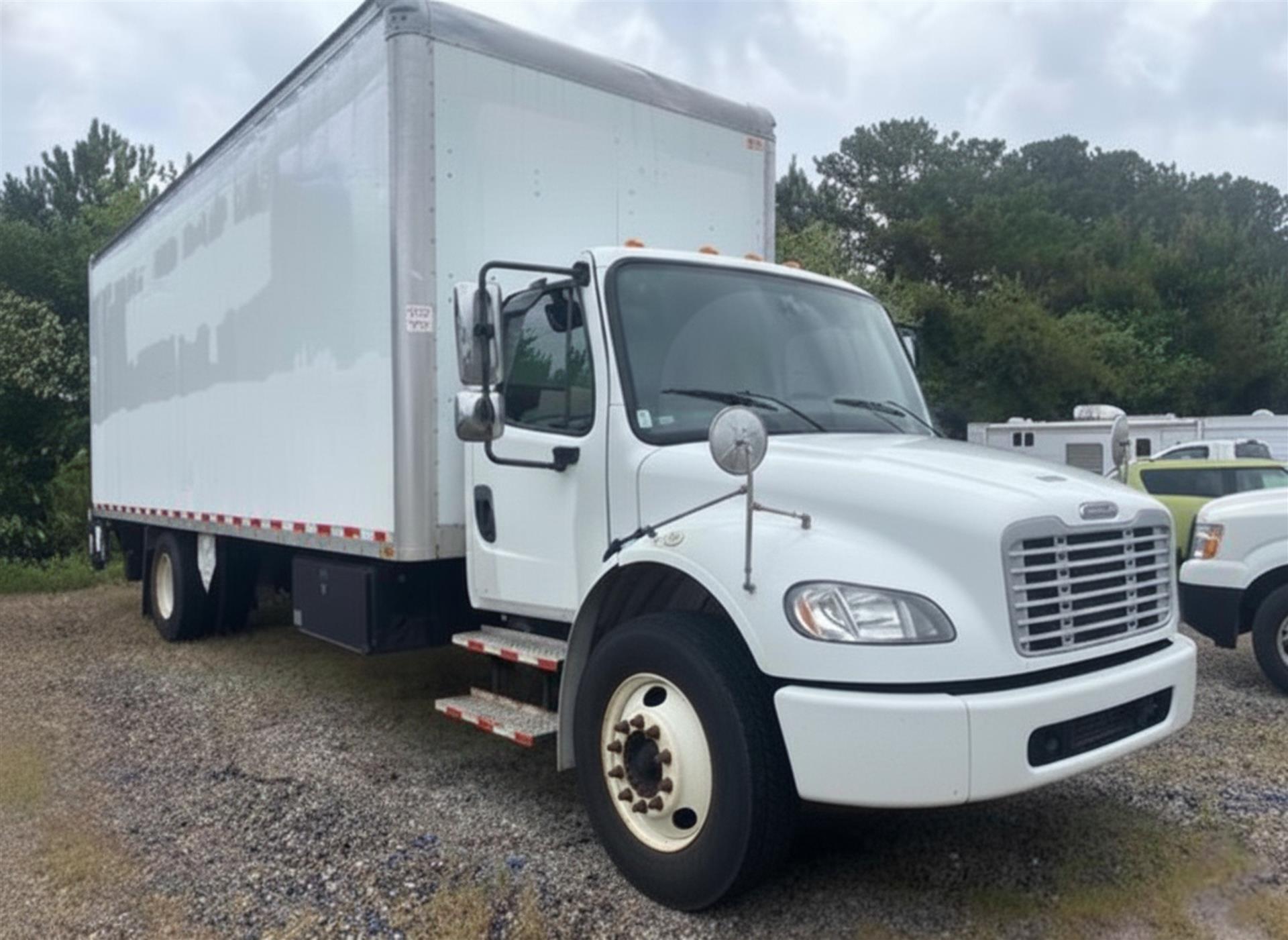 0 Freightliner Business class M2 106