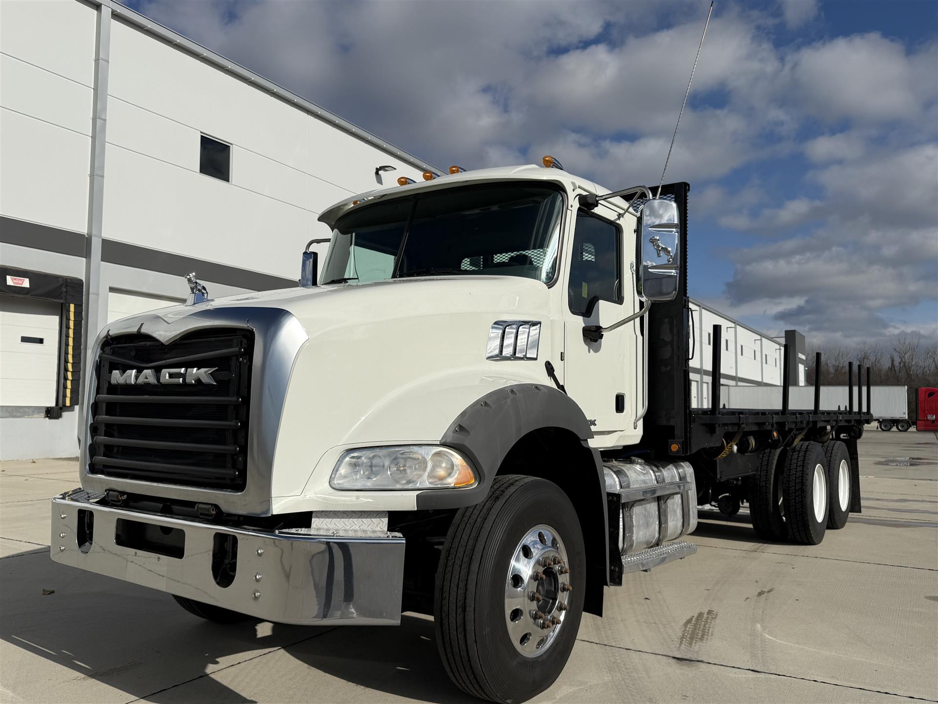 2017 Mack GRANITE GU533