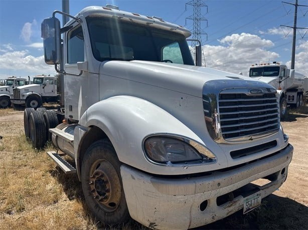 Freightliner Columbia - 120