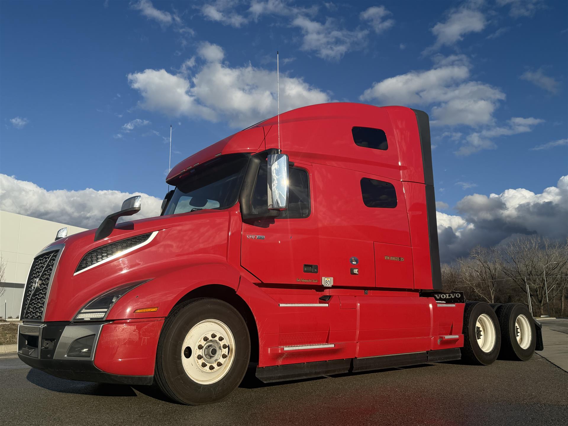 2024 Volvo VNL64T760