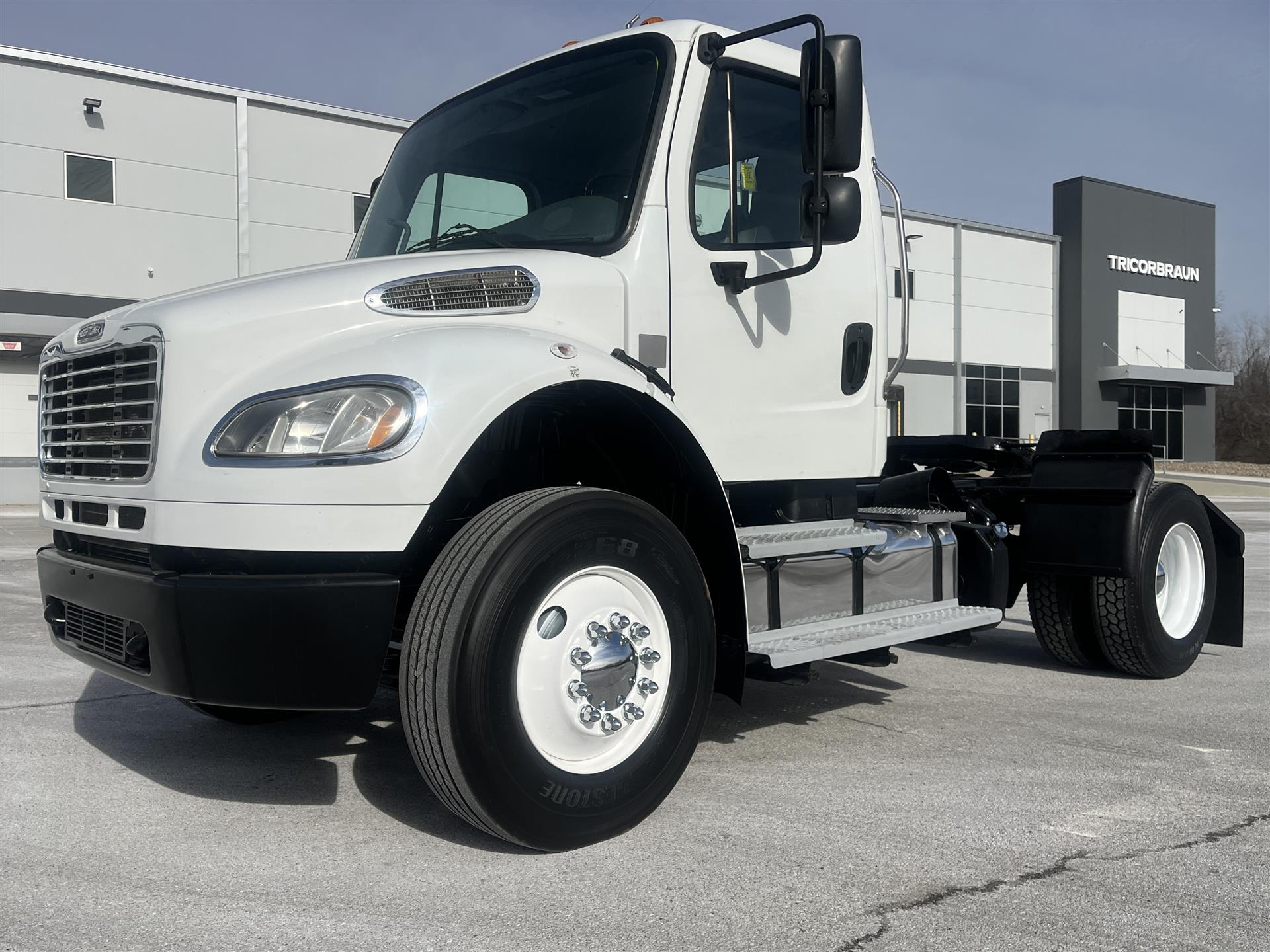 2020 Freightliner Business class M2 106