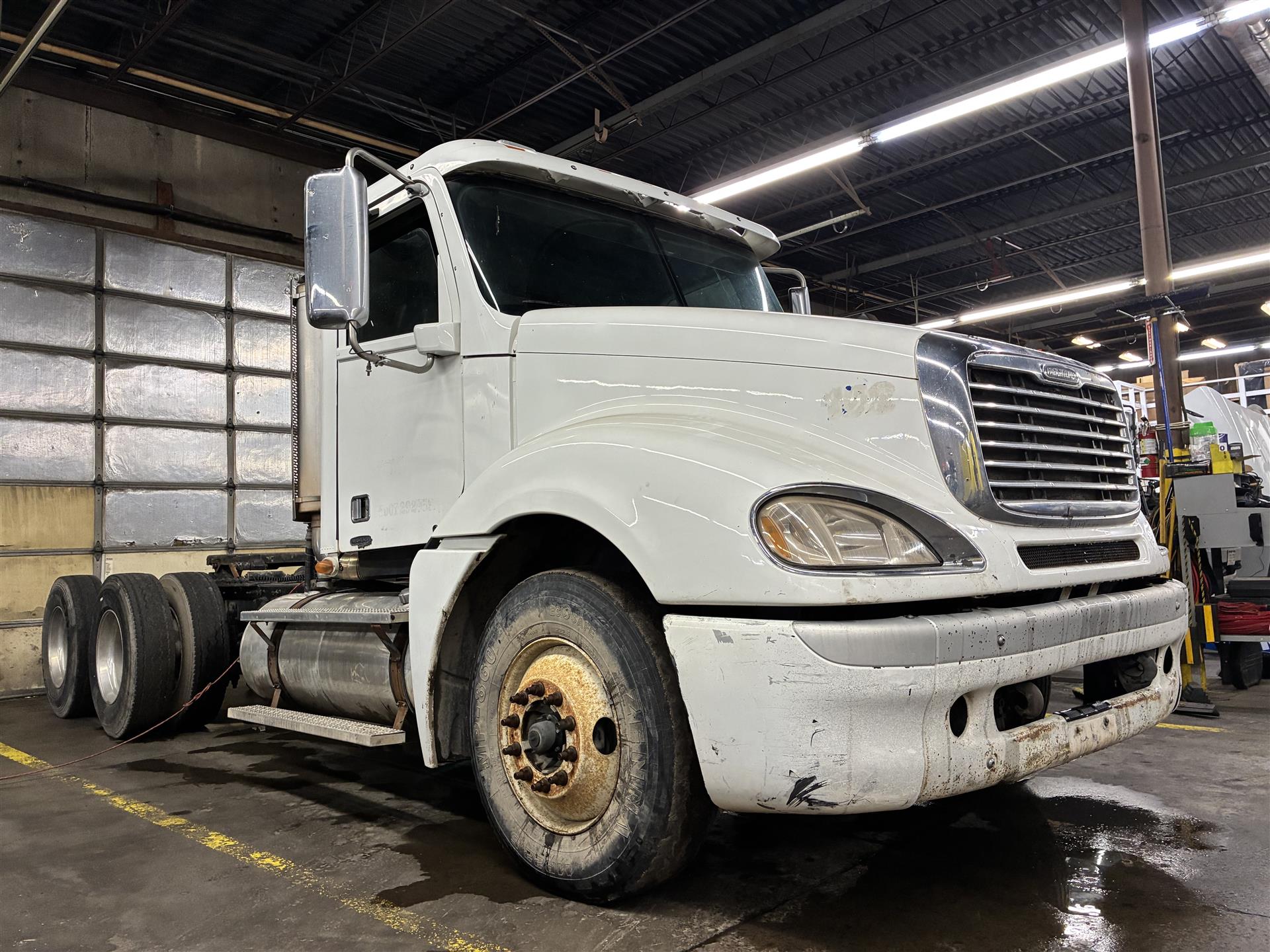  Freightliner Columbia - 120