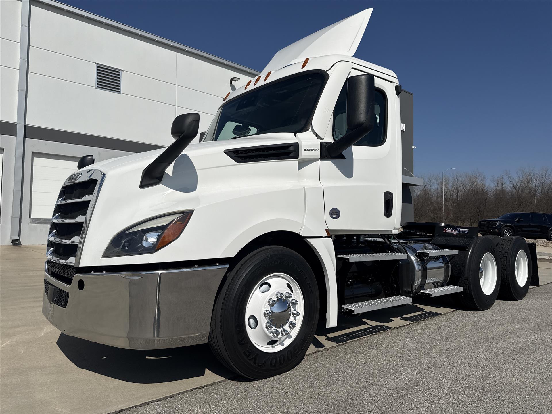 2020 Freightliner CASCADIA 126