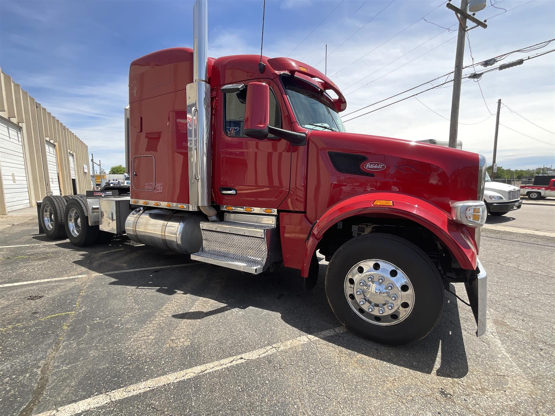 2022 Peterbilt 567