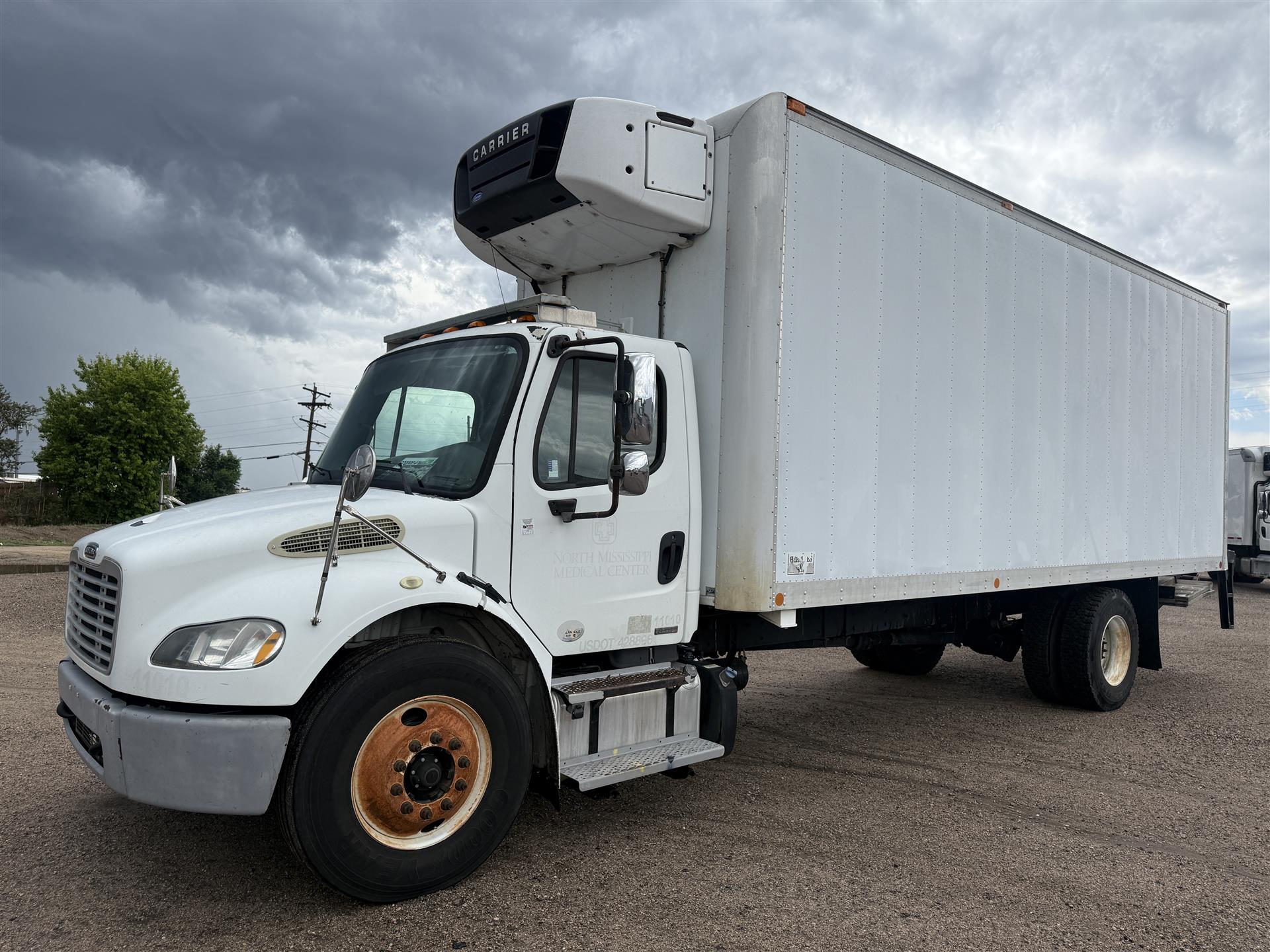 2011 Freightliner M2