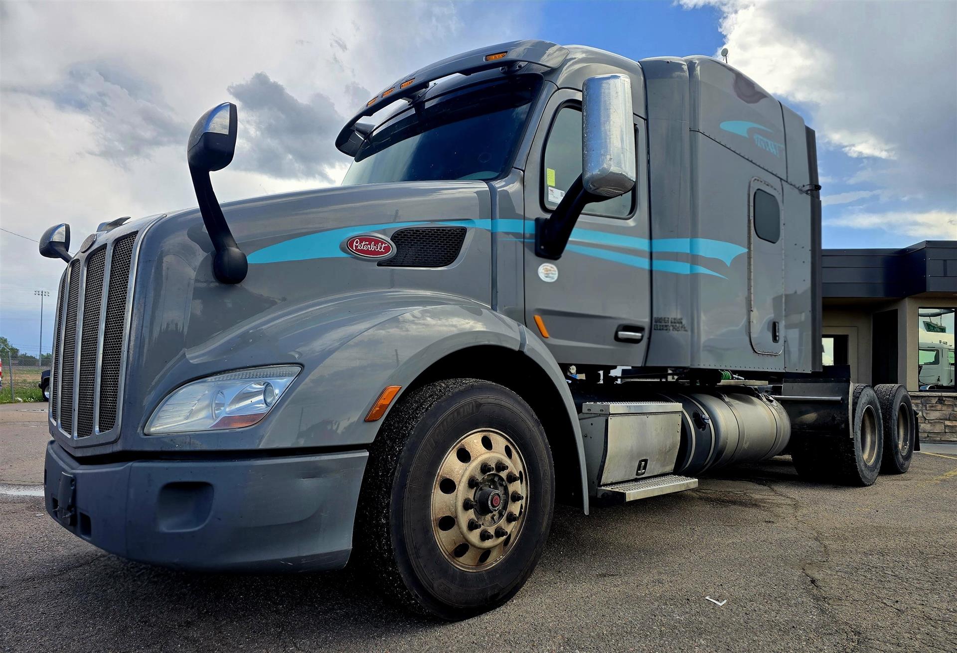 2020 Peterbilt 579