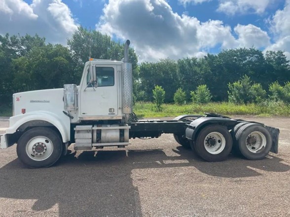 2014 WESTERN STAR 4900 stock CO11728, photo 2
