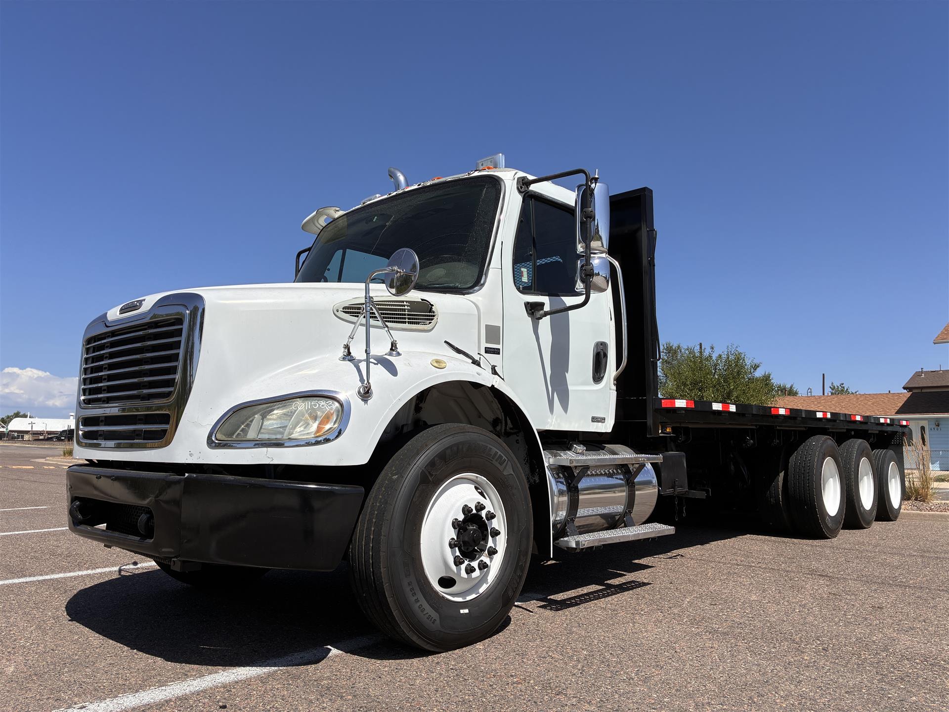 2007 FREIGHTLINER BUSINESS CLASS M2 112