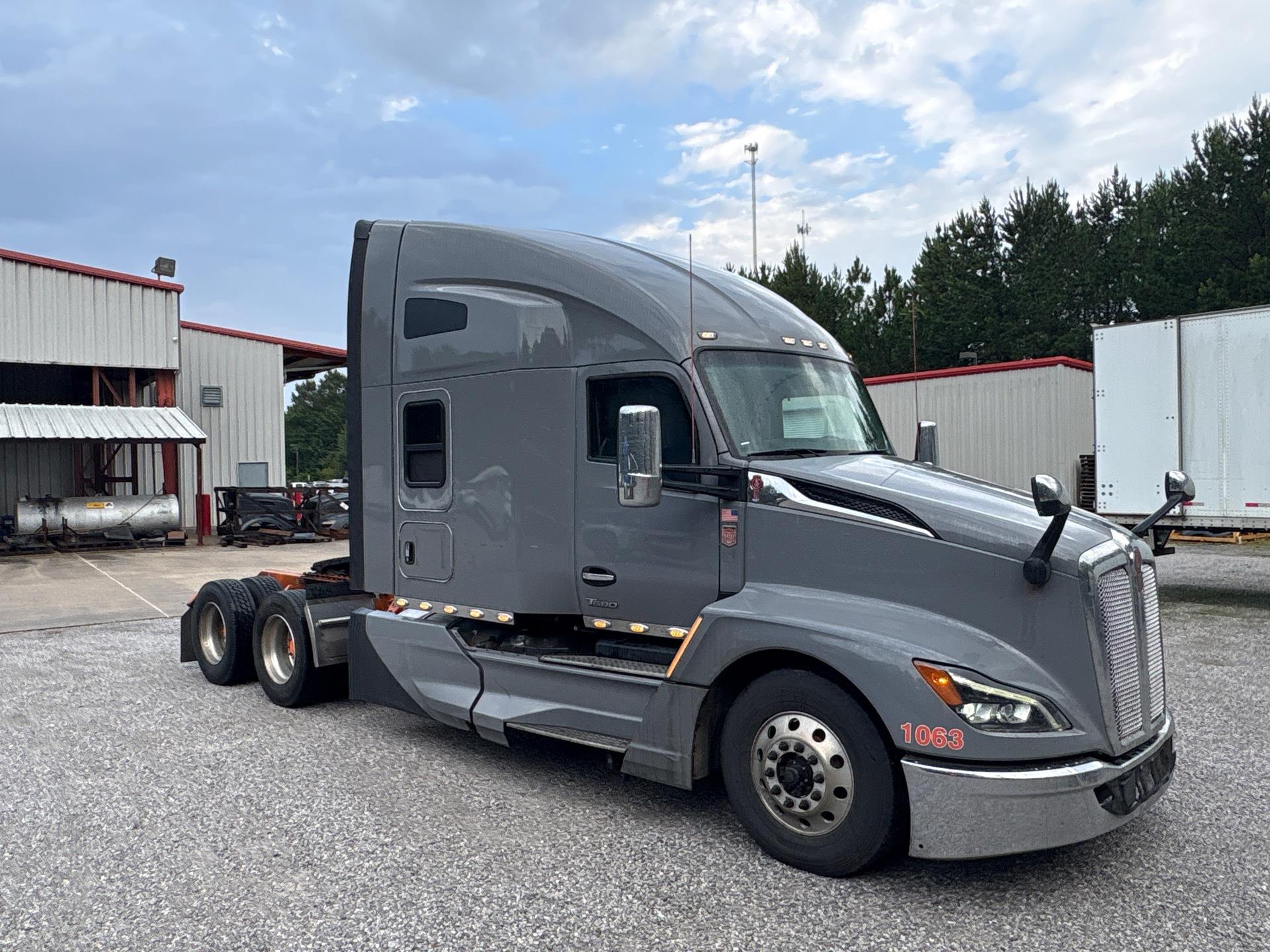 2024 KENWORTH T680