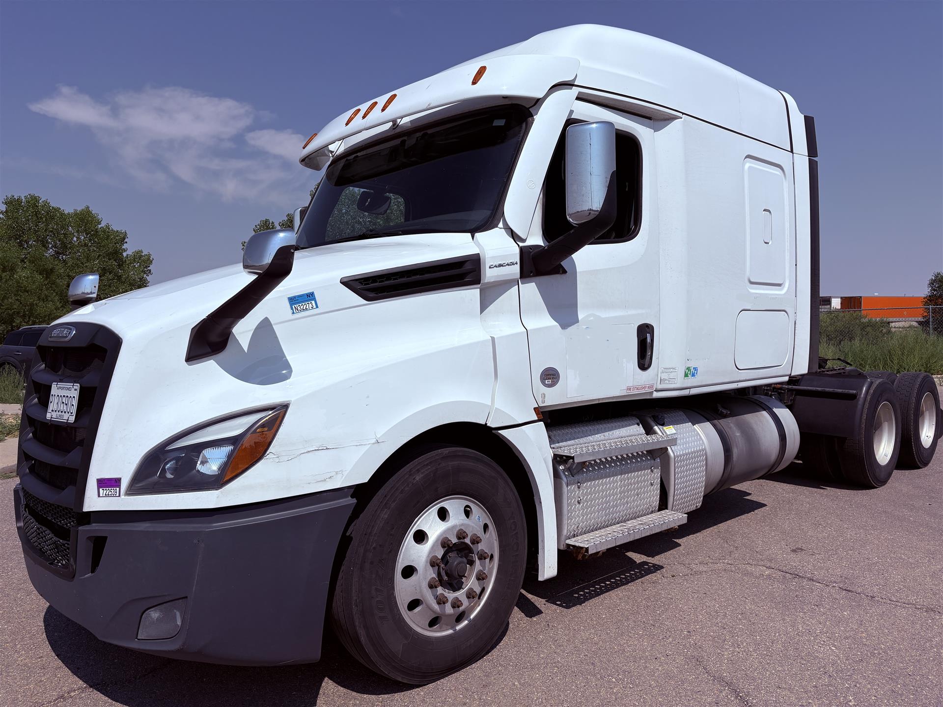 2023 FREIGHTLINER CASCADIA 126