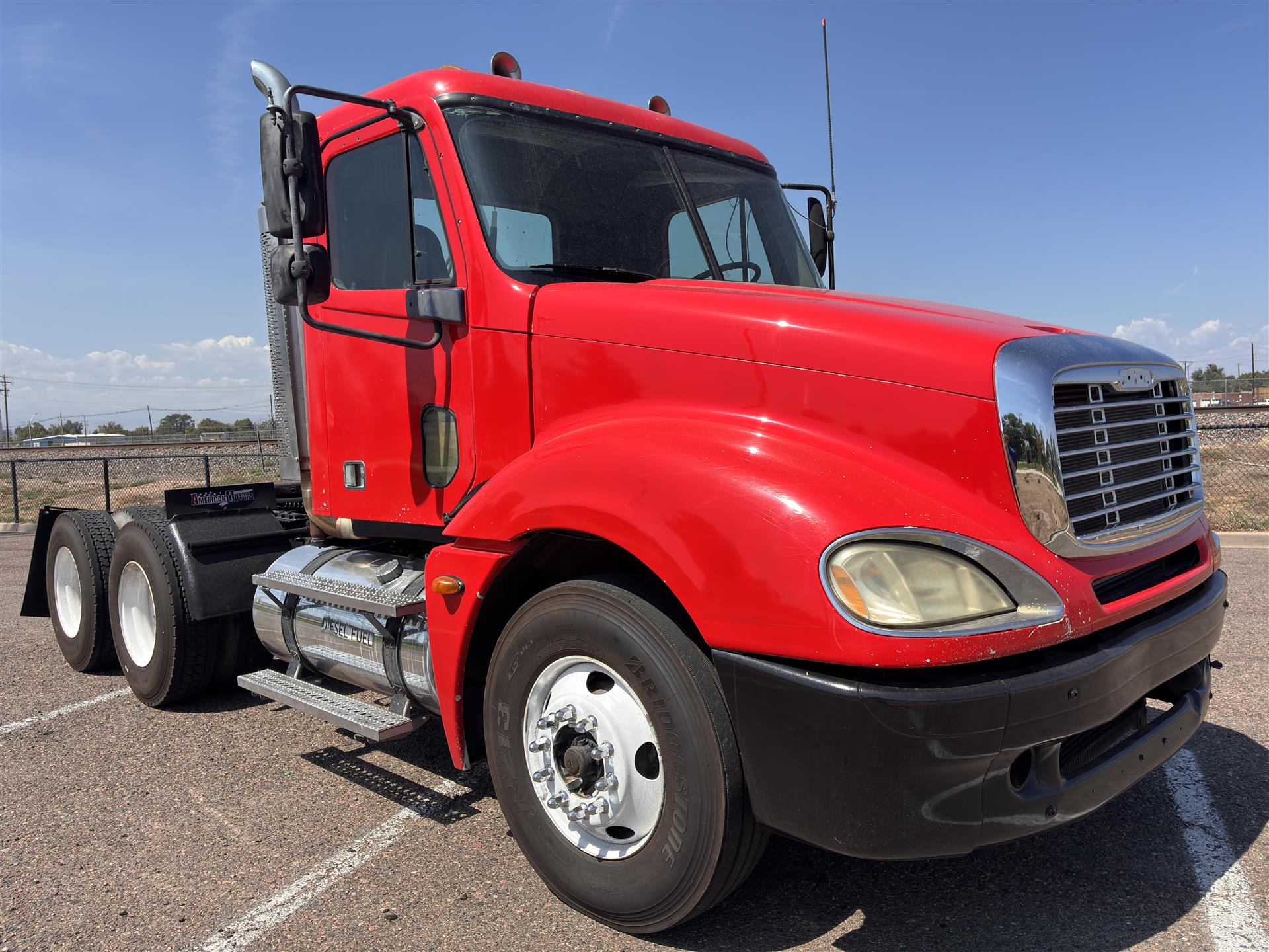 2005 FREIGHTLINER COLUMBIA 112