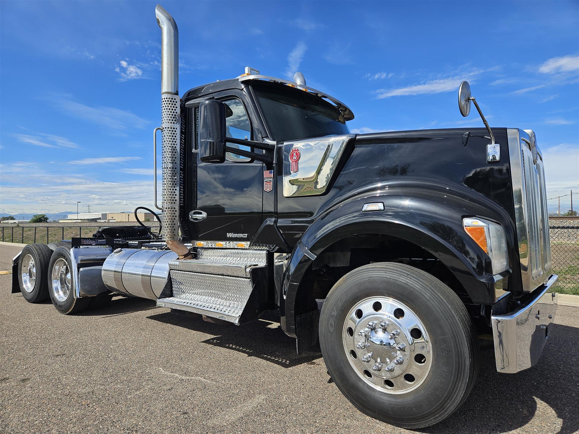 2020 KENWORTH W990