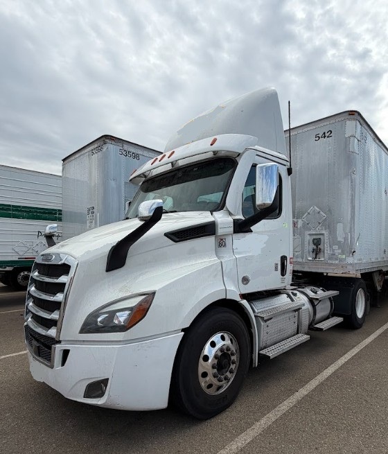 2020 FREIGHTLINER CASCADIA 126