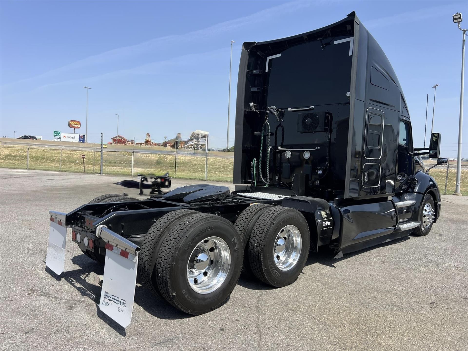 2022 KENWORTH T680 stock CO12045, photo 4