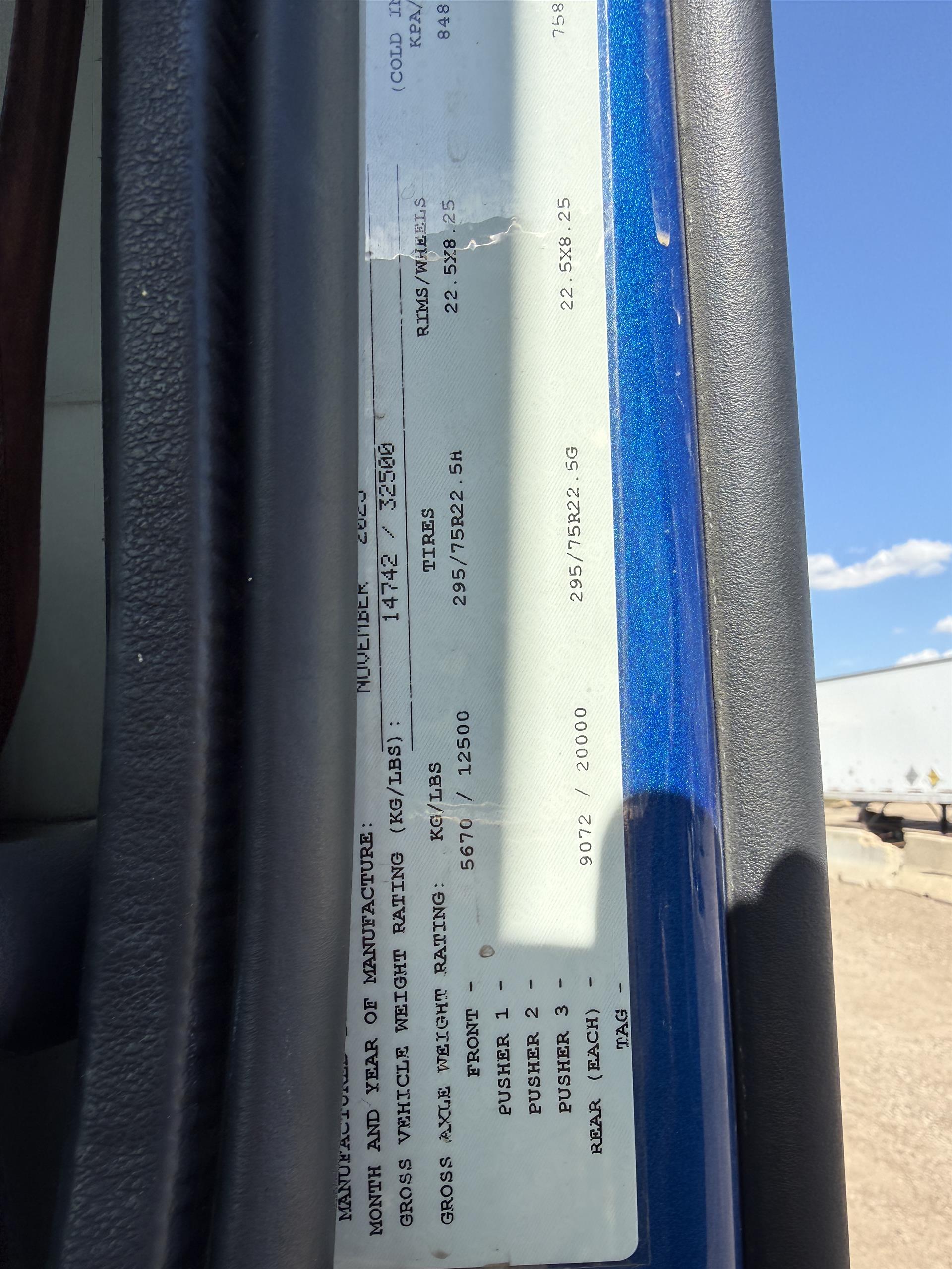 2024 VOLVO VNR42T300 stock WS11988, photo 8