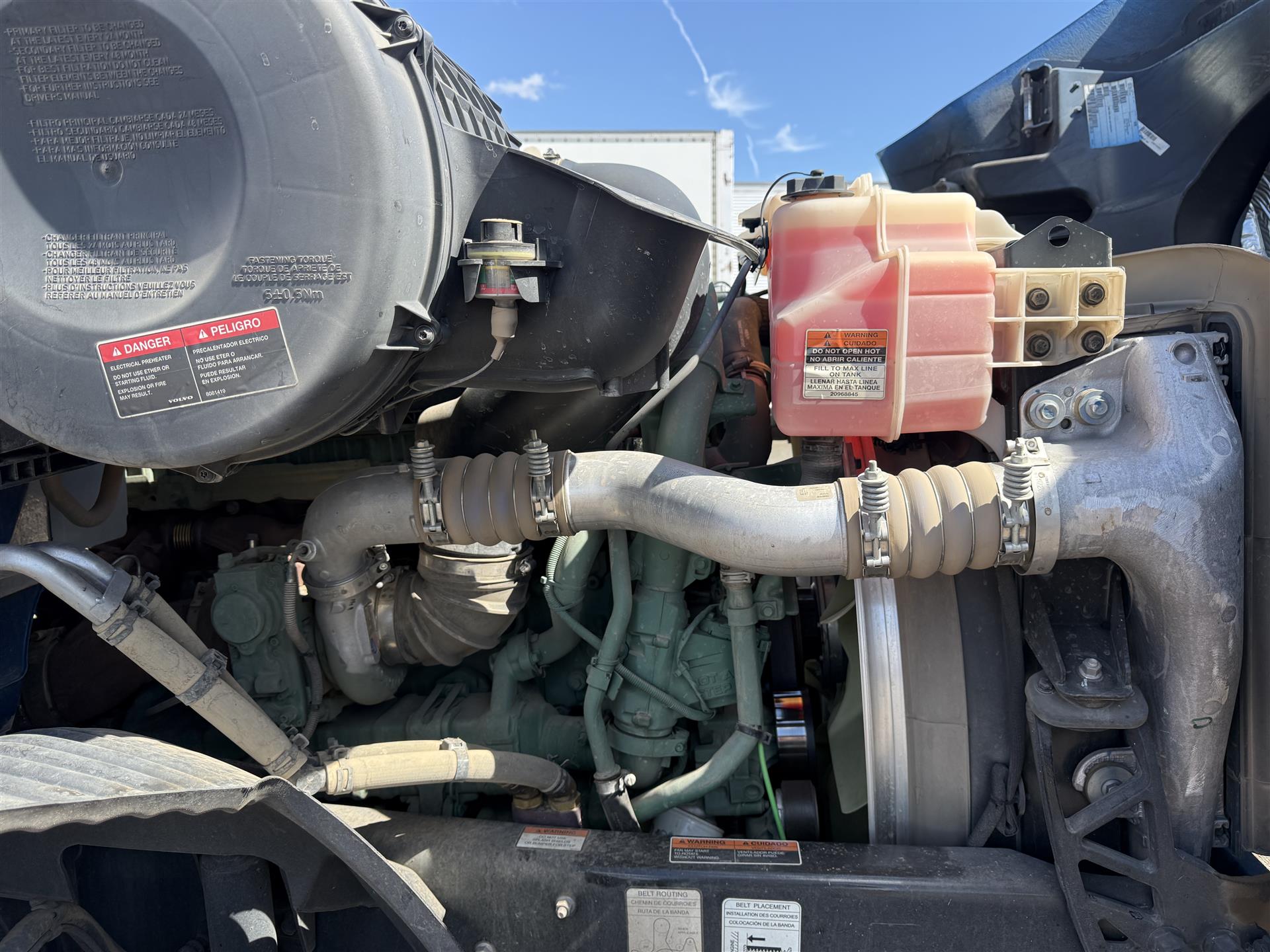 2024 VOLVO VNR42T300 stock WS11988, photo 15