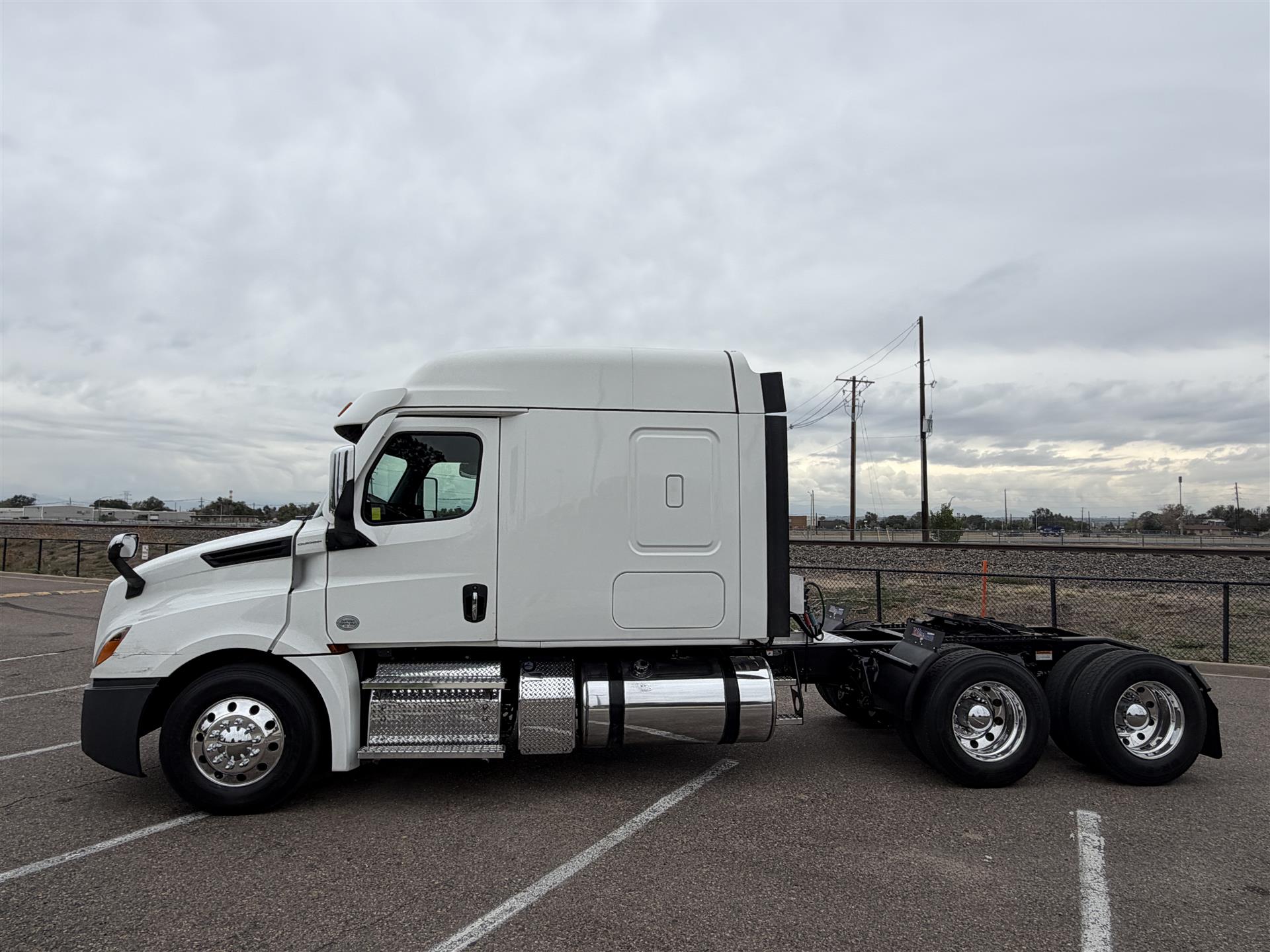 2023 FREIGHTLINER CASCADIA 126 stock CO11784, photo 8