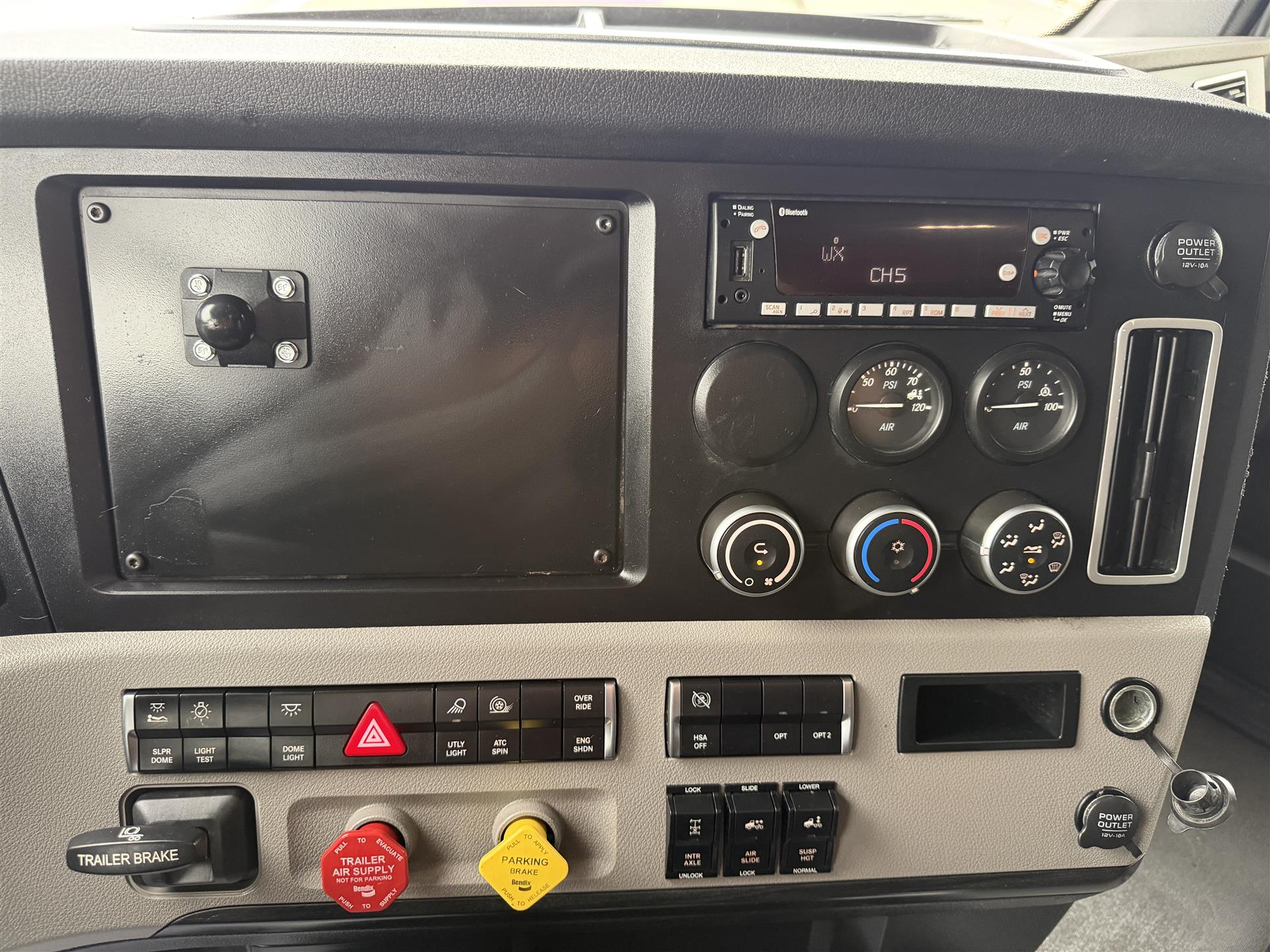 2023 FREIGHTLINER CASCADIA 126 stock CO11784, photo 18