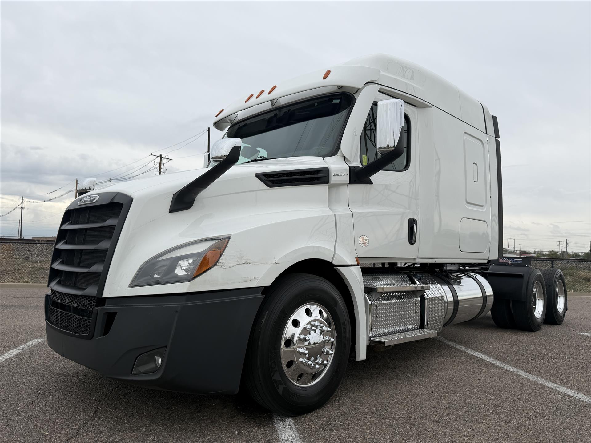 2023 FREIGHTLINER CASCADIA 126 stock CO11784, photo 3