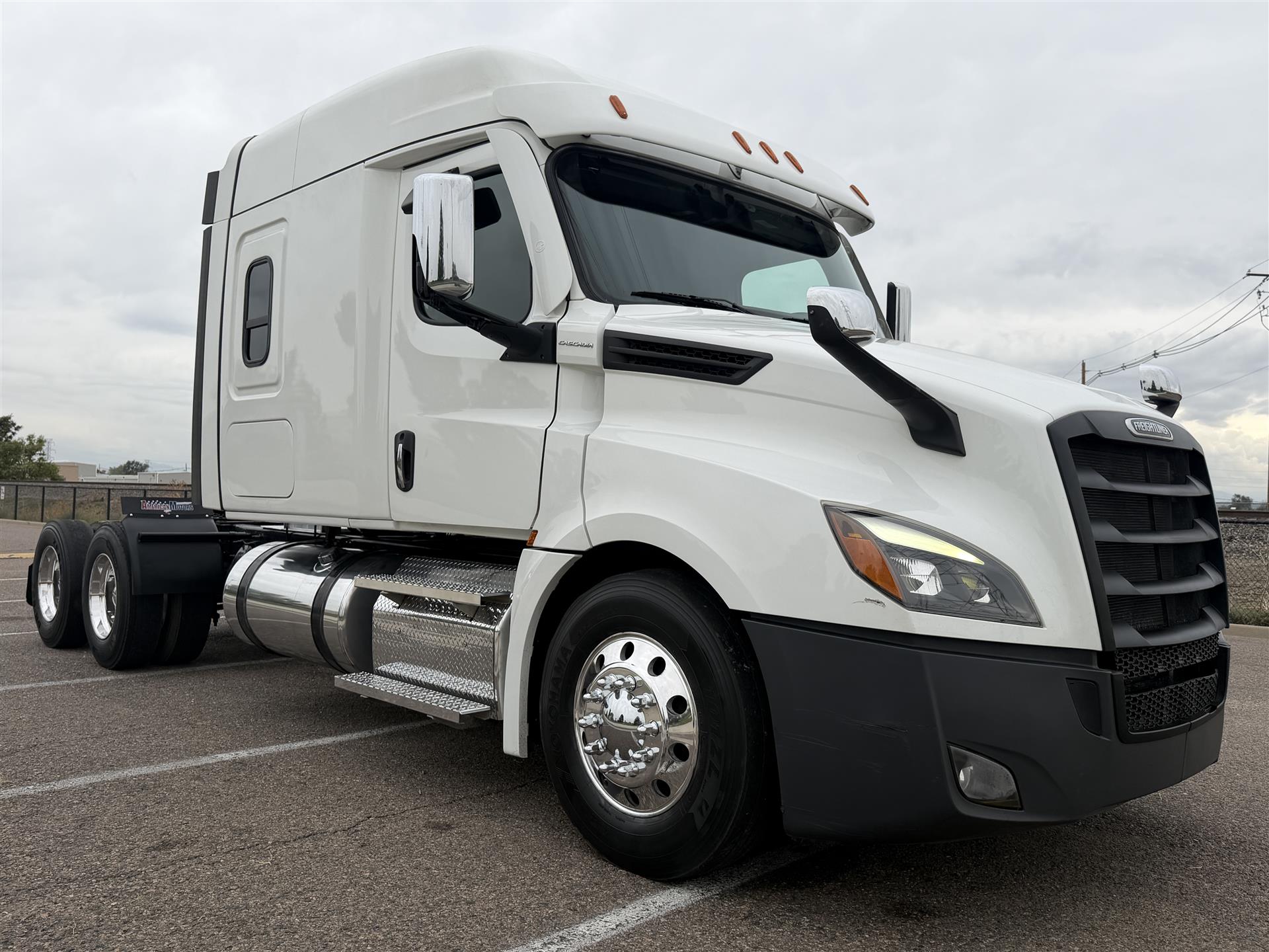 2023 FREIGHTLINER CASCADIA 126