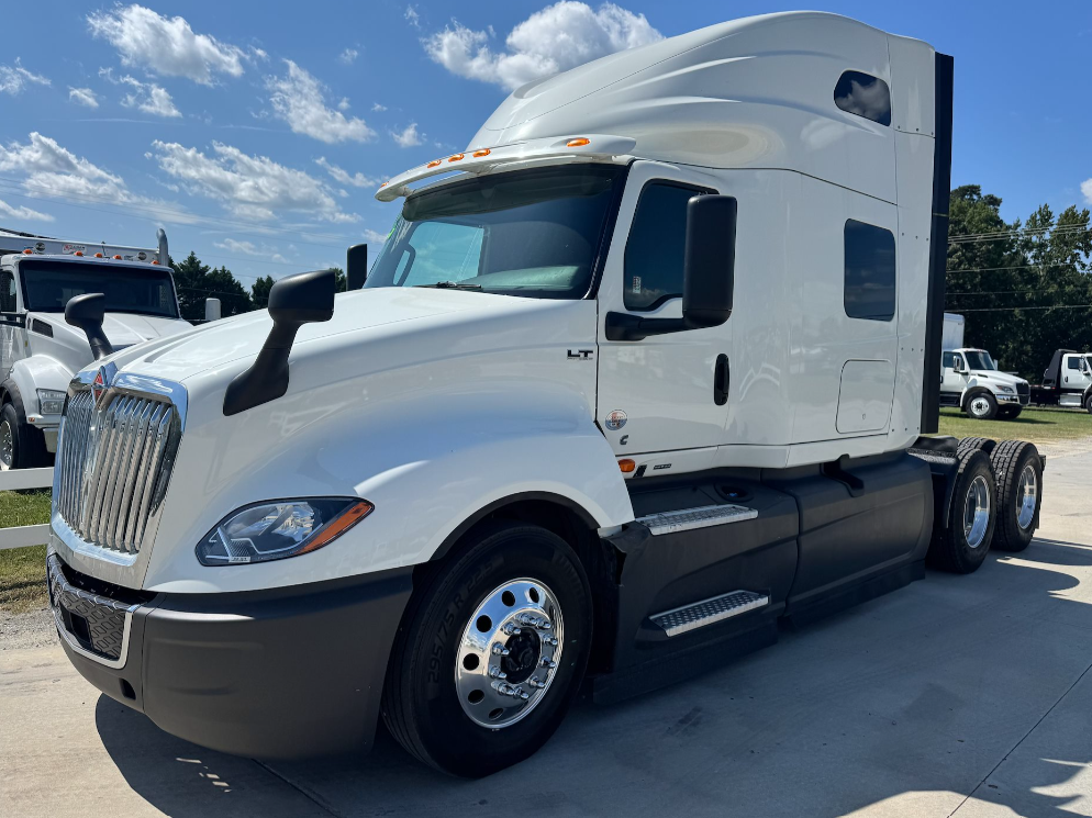 2025 INTERNATIONAL LT