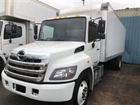 2017 HINO 268A
