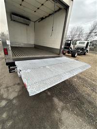 2017 Hino 195