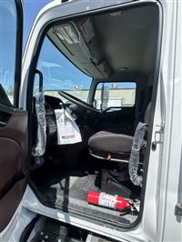 2025 Hino L6