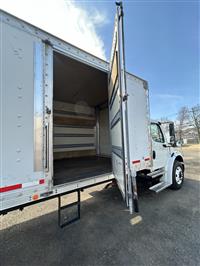 2018 Freightliner M2