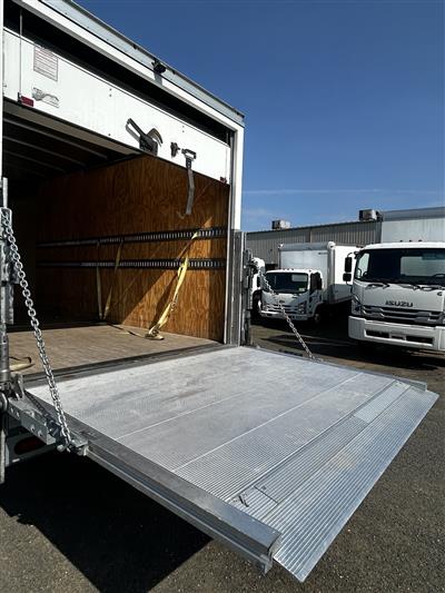 2024 Isuzu NRR